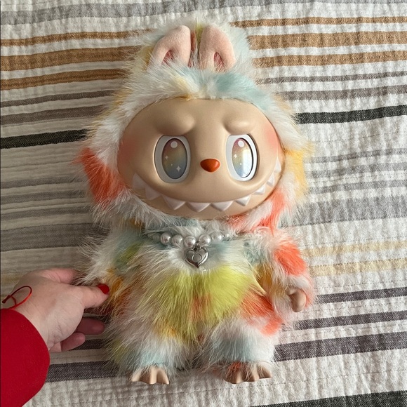 Labubu Other - Authentic Labubu Rock the universe with Heart Necklace